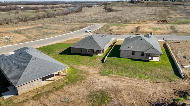 $292,400 | 917 East 3rd Street, Coleman, TX 76834