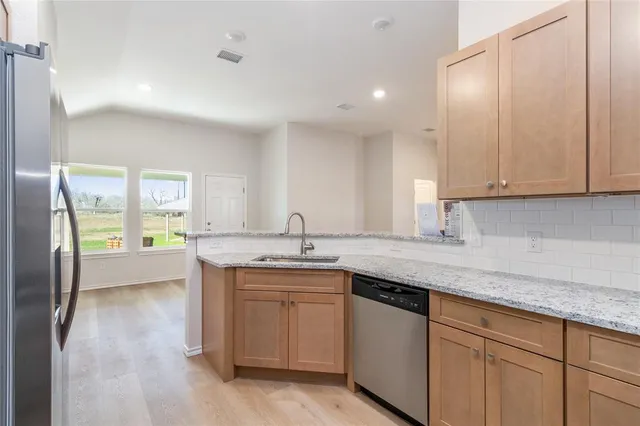 $292,400 | 917 East 3rd Street, Coleman, TX 76834