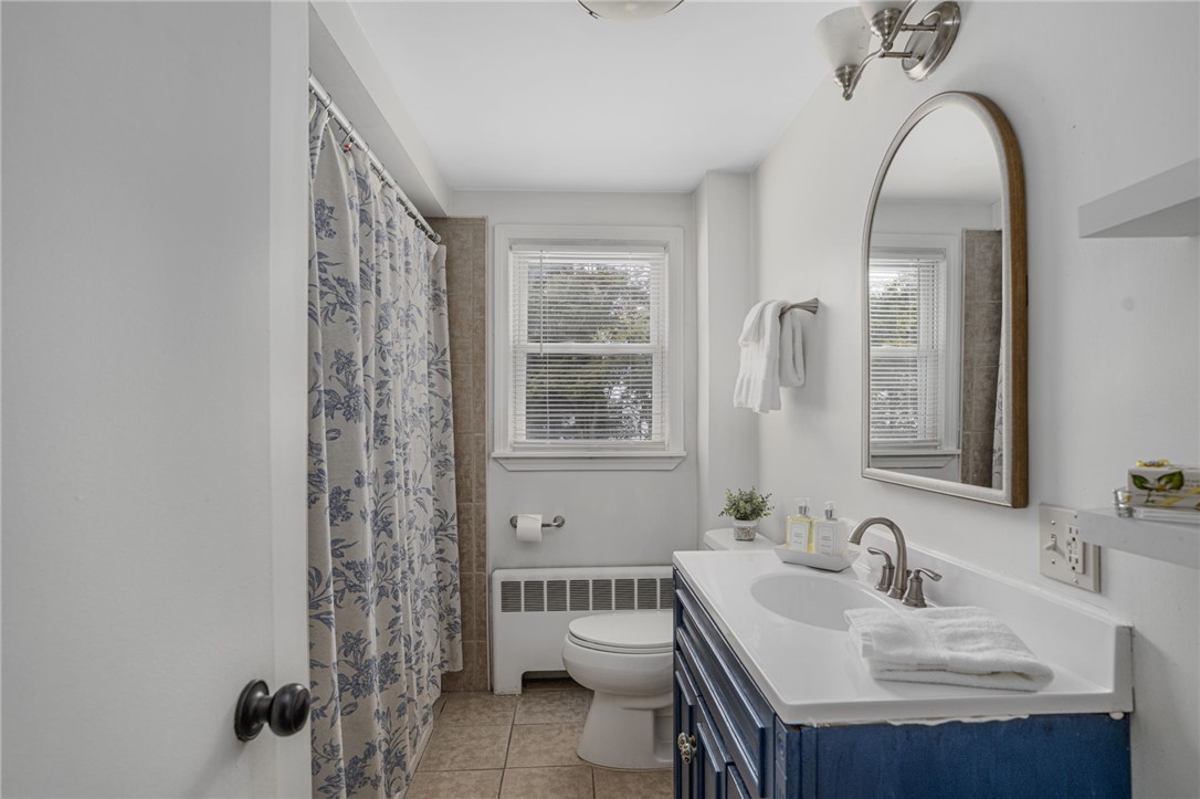 23 Laurelhurst Road Cranston, RI 02920 - Photo 12 of 18