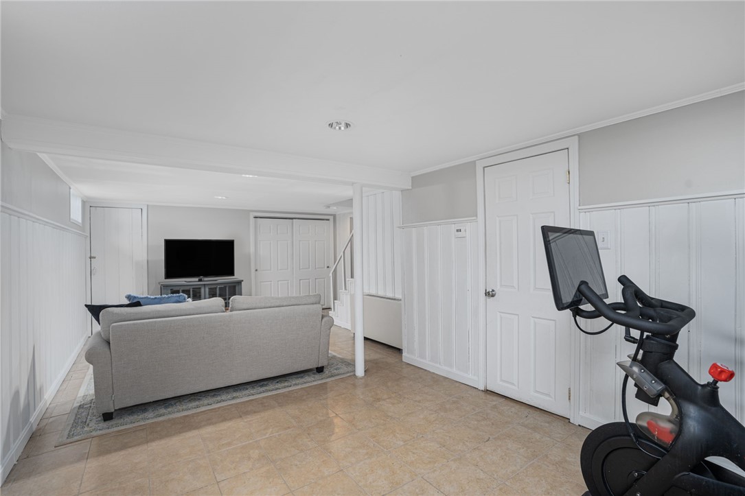 23 Laurelhurst Road Cranston, RI 02920 - Photo 14 of 18