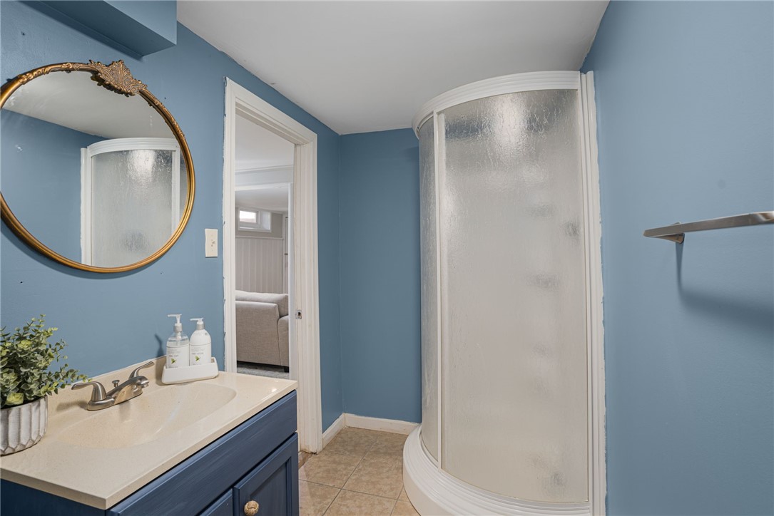 23 Laurelhurst Road Cranston, RI 02920 - Photo 15 of 18