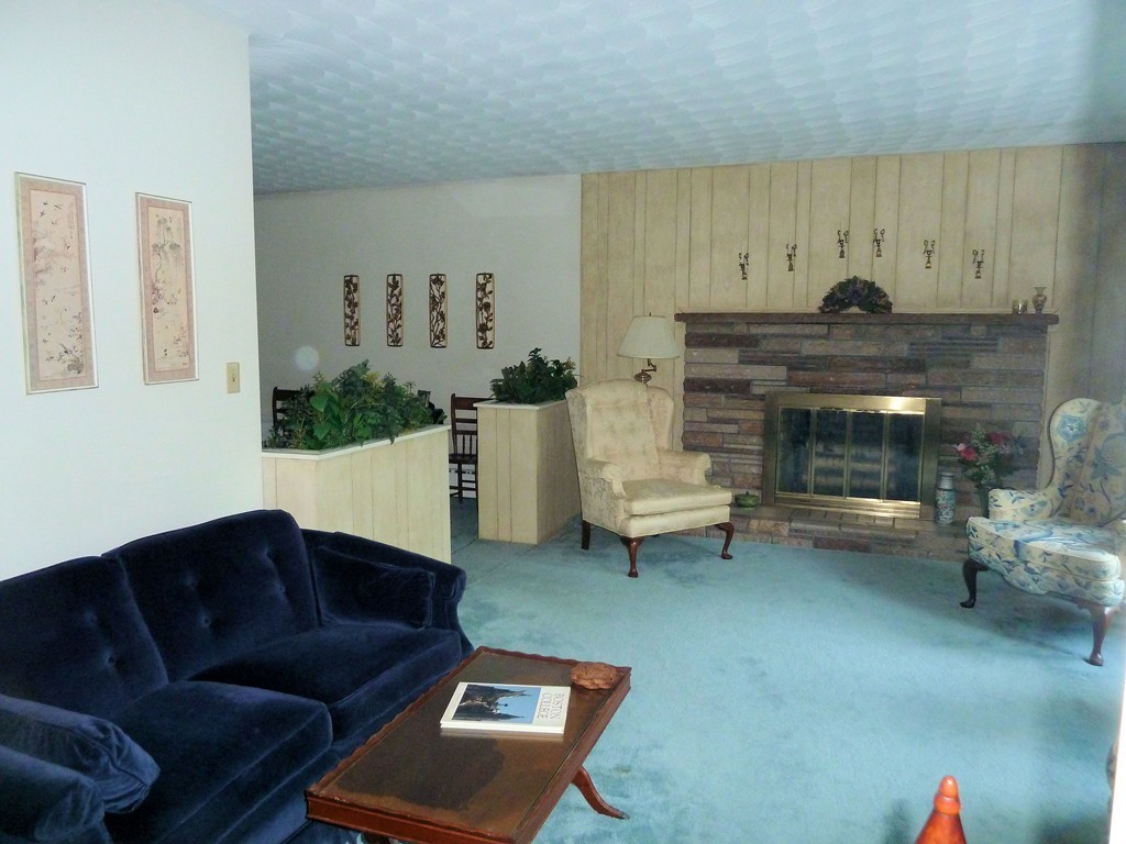 14 Lovell Road Lynnfield, MA 01940 - Photo 3 of 24 Gallery Image 3