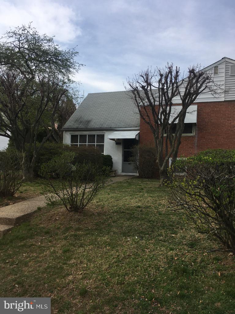 820 East Cathedral Road Philadelphia, PA 19128 - Photo 3 of 4 Gallery Image 3