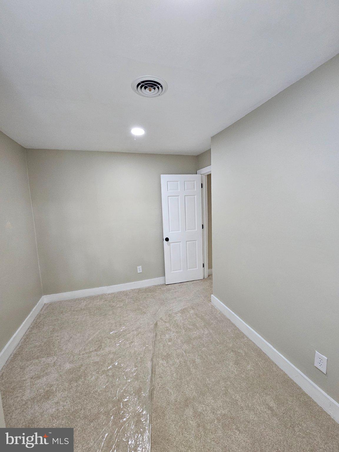 53 West 4th Street New Castle, DE 19720 - Photo 11 of 21 Bright and airy blank canvas room.