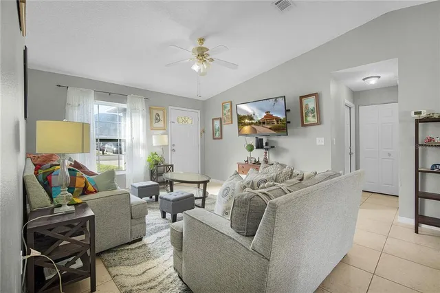 $274,990 | 303 Mariana Way, Kissimmee, FL 34758