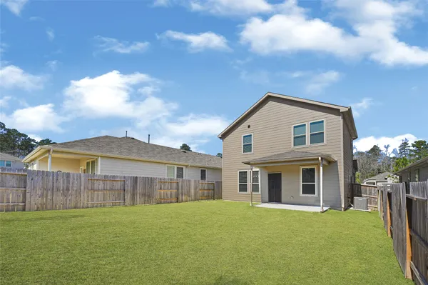 $2,100 | 318 Maple Bark Trail, Willis, TX 77378