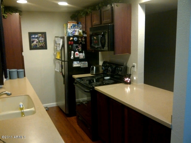 424 West Brown Road, Unit 238 Mesa, AZ 85201 - Photo 7 of 8 phoenix-20110608-00040