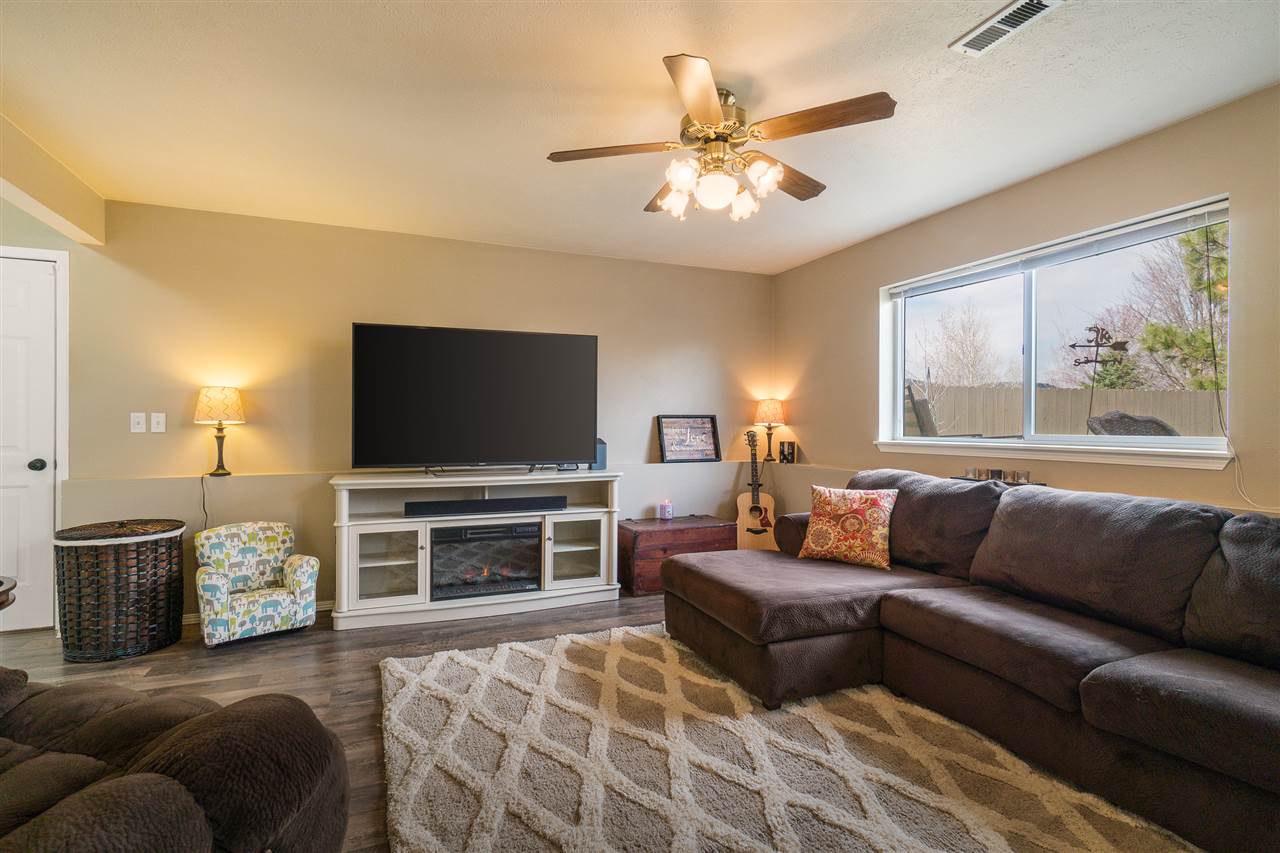 1908 North Rio Grande Lane Greenacres, WA 99016 - Photo 11 of 20 Gallery Image 11