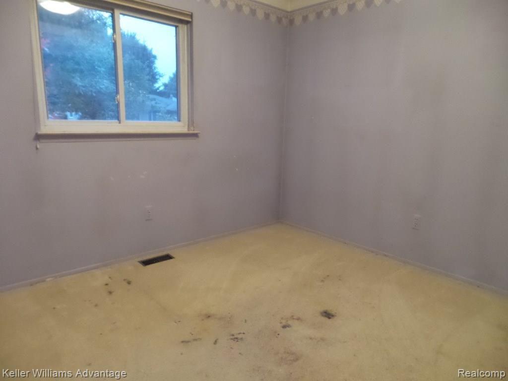 673 Buckingham Road Canton, MI 48188 - Photo 15 of 20