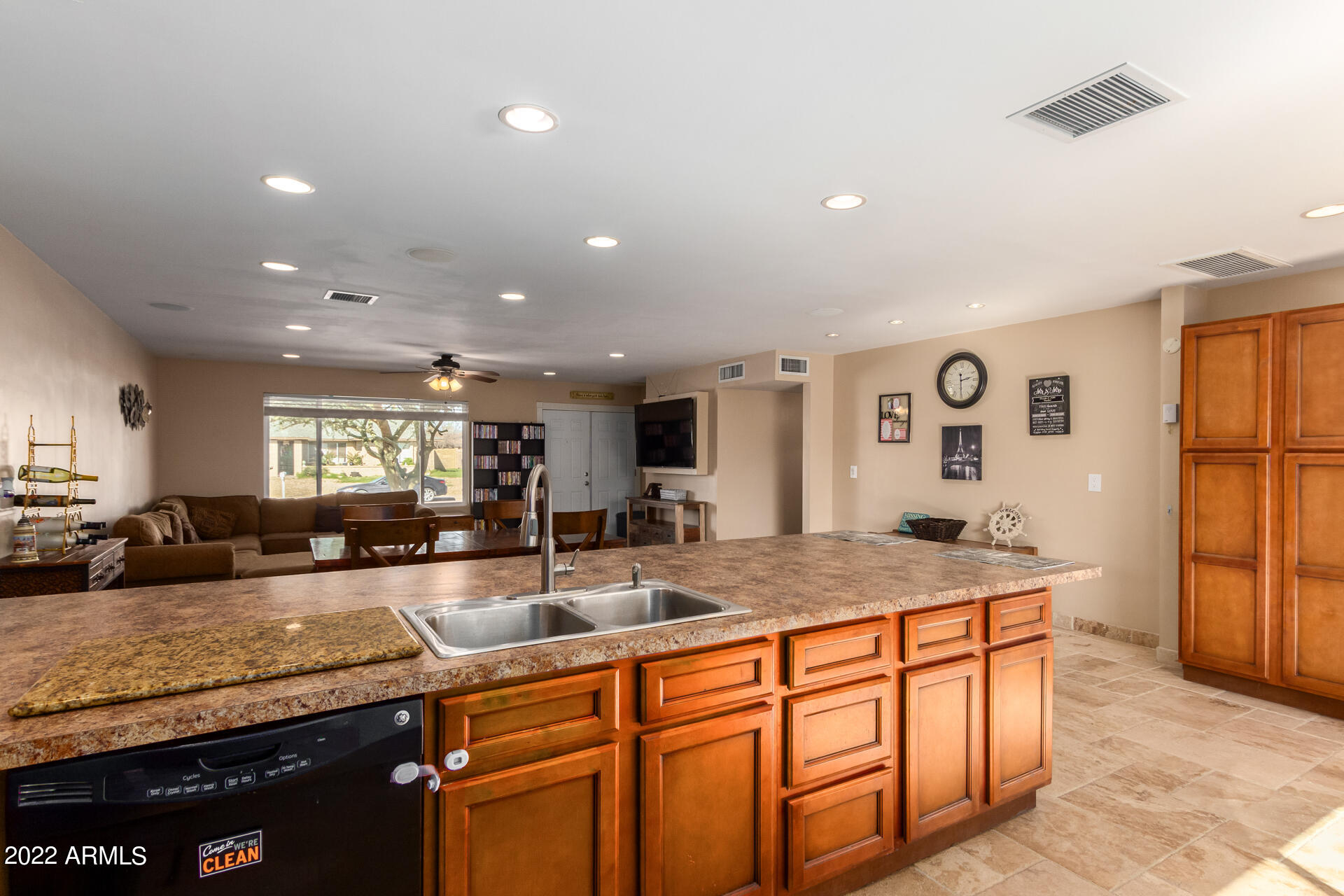 2209 West Utopia Road Phoenix, AZ 85027 - Photo 12 of 35 12- Utopia