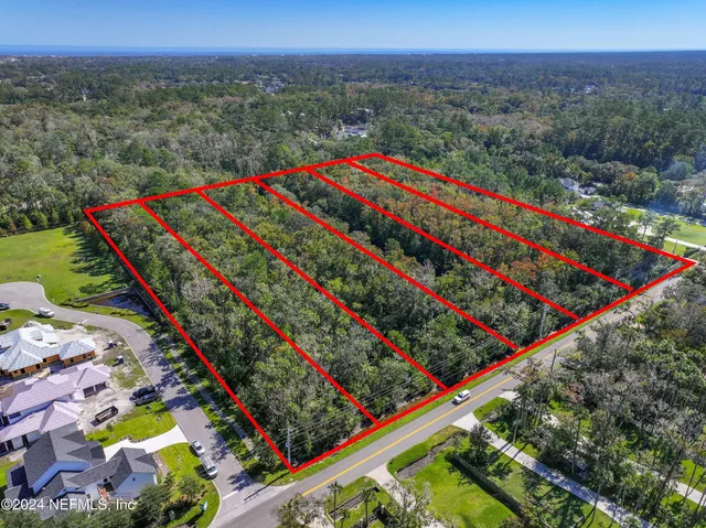 an aerial view of a yard