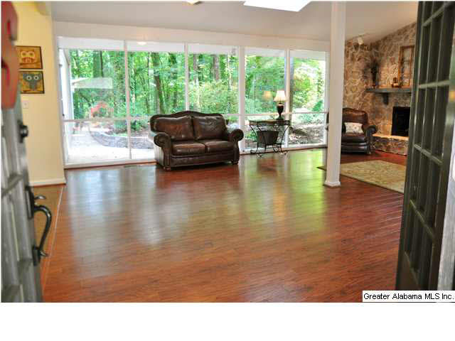 229 Snake Hill Road Trussville, AL 35173 - Photo 4 of 25