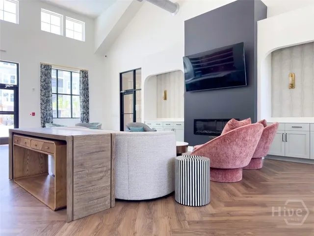 $1,895 | 5670 Ogeechee Road, Unit DOGWOOD, Savannah, GA 31405