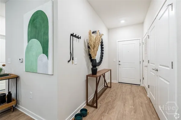 $1,695 | 5670 Ogeechee Road, Unit DOGWOOD, Savannah, GA 31405