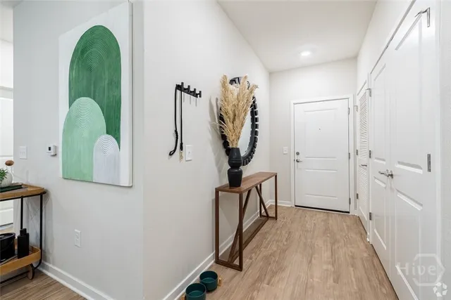 $1,895 | 5670 Ogeechee Road, Unit DOGWOOD, Savannah, GA 31405