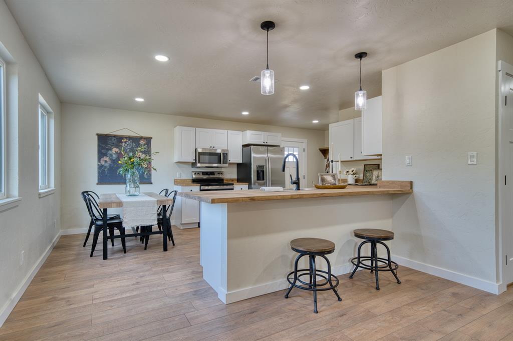 104 Private Road Omaha, TX 75571 - Photo 11 of 37 Gallery Image 11