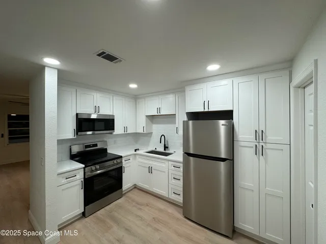 $399,000 | 328 Bay Avenue, Unit AB, Cocoa, FL 32922