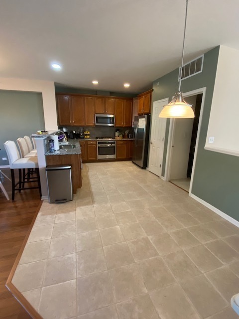 1390 Scarboro Road, Unit 1390 Schaumburg, IL 60193 - Photo 12 of 16