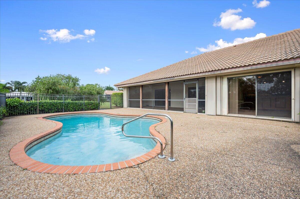 6330 Angus Road Lake Worth, FL 33467 - Photo 11 of 27 19-LUX1706