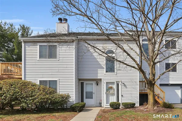 $265,000 | 11 Valley Run Drive, Unit 11, Cromwell, CT 06416