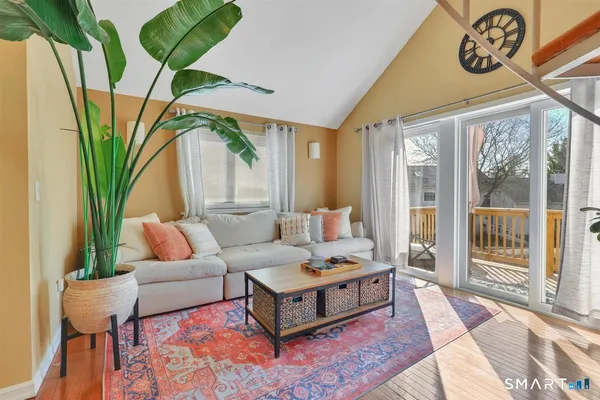 $265,000 | 11 Valley Run Drive, Unit 11, Cromwell, CT 06416