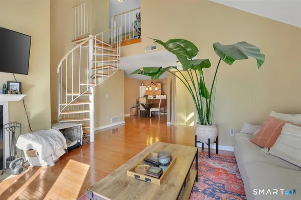 $265,000 | 11 Valley Run Drive, Unit 11, Cromwell, CT 06416
