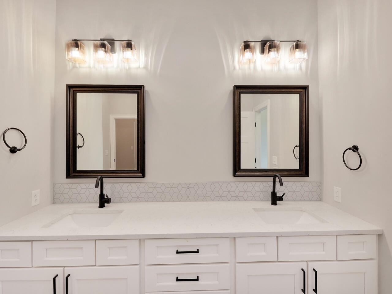 5110 North Delaware Wichita Ks 67204 Wichita, KS 67204 - Photo 15 of 33