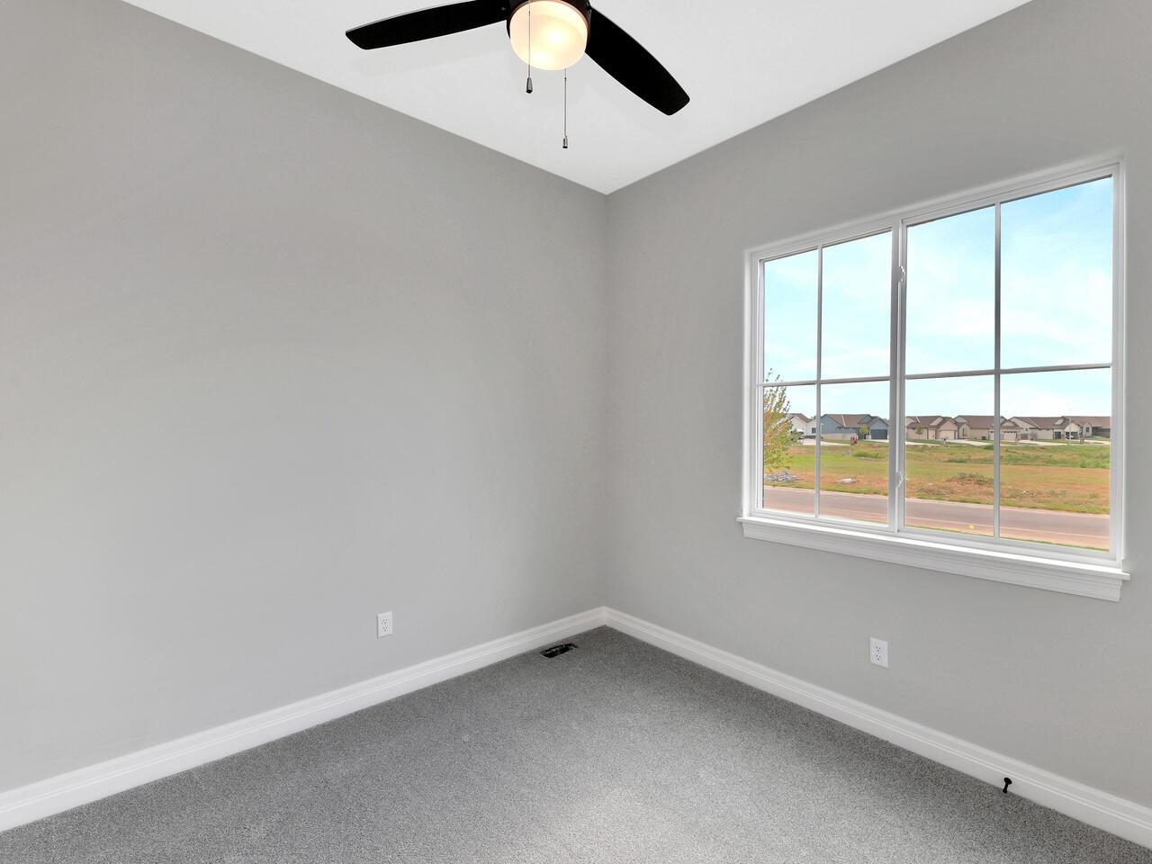 5110 North Delaware Wichita Ks 67204 Wichita, KS 67204 - Photo 20 of 33