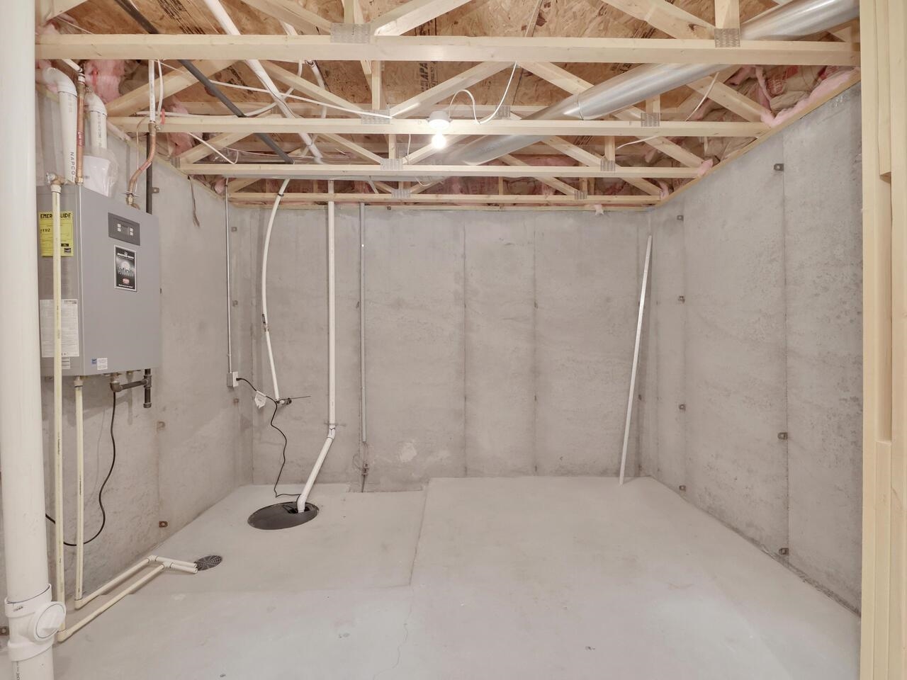 5110 North Delaware Wichita Ks 67204 Wichita, KS 67204 - Photo 33 of 33