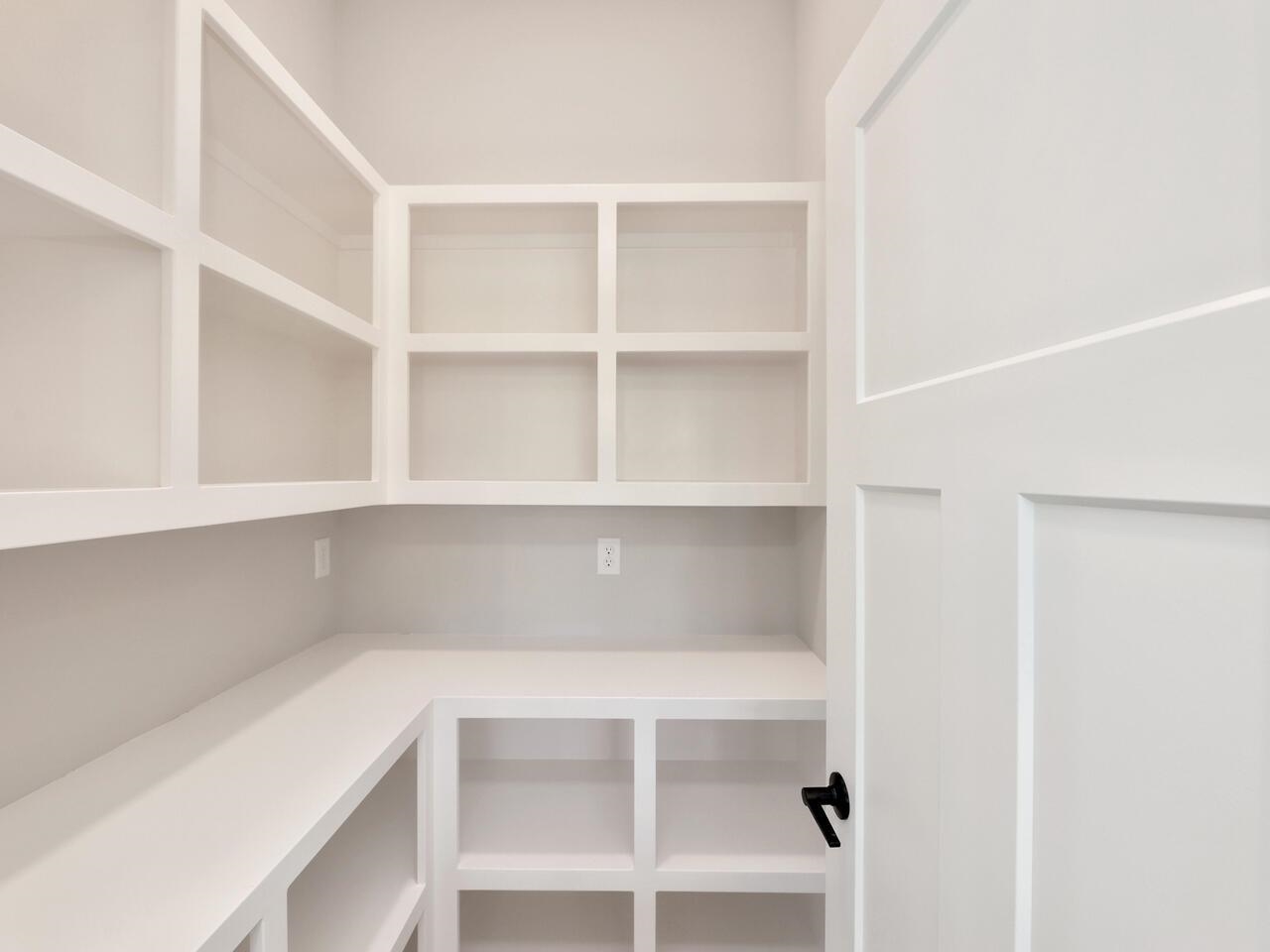 5110 North Delaware Wichita Ks 67204 Wichita, KS 67204 - Photo 8 of 33