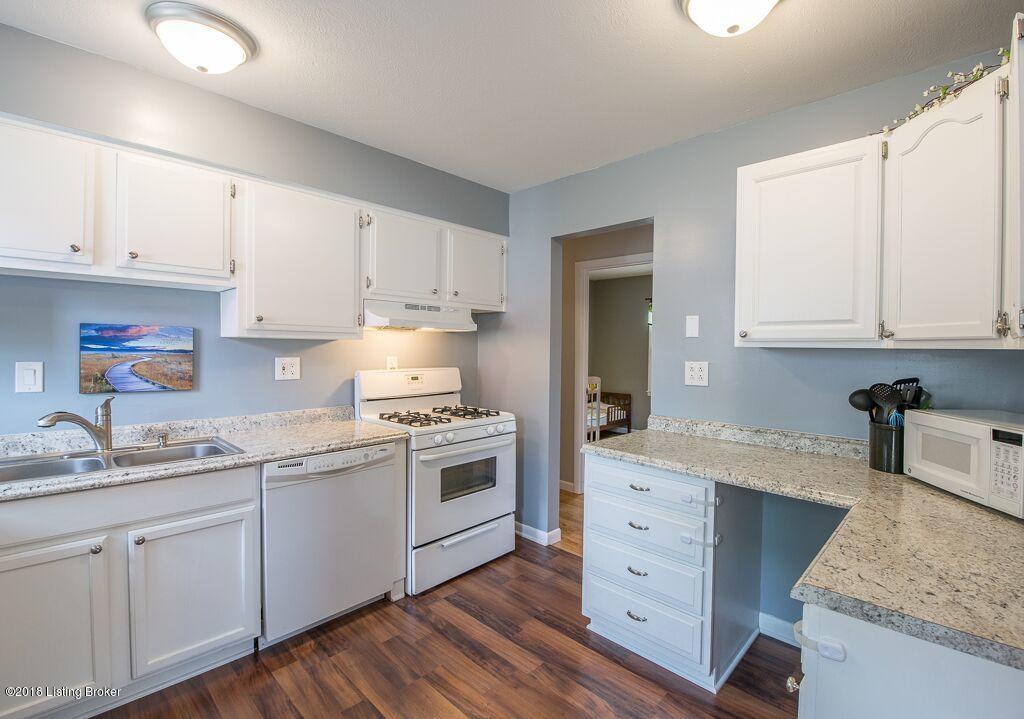 6312 Fernview Road Louisville, KY 40291 - Photo 8 of 35 DSC_3971_preview