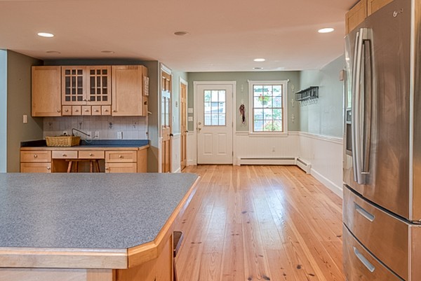 43 Elm Street Georgetown, MA 01833 - Photo 5 of 26 Gallery Image 5