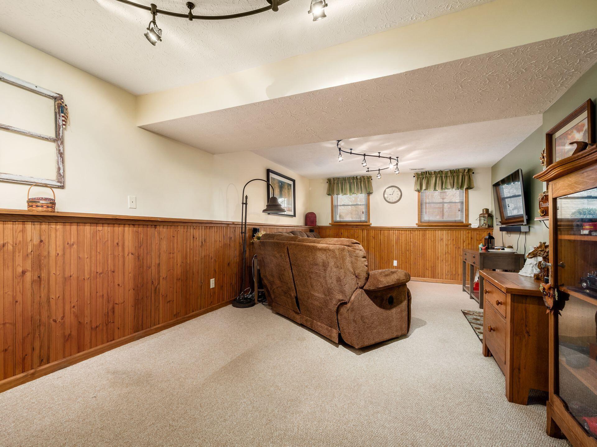5347 Davidson Road Hilliard, OH 43026 - Photo 21 of 33 031_aa17c_N 5347 Davidson 082
