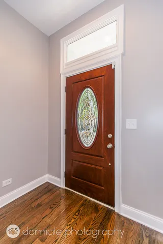 $4,800 | 806 South Oakley Boulevard, Chicago, IL 60612