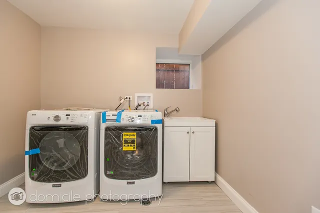 $4,800 | 806 South Oakley Boulevard, Chicago, IL 60612