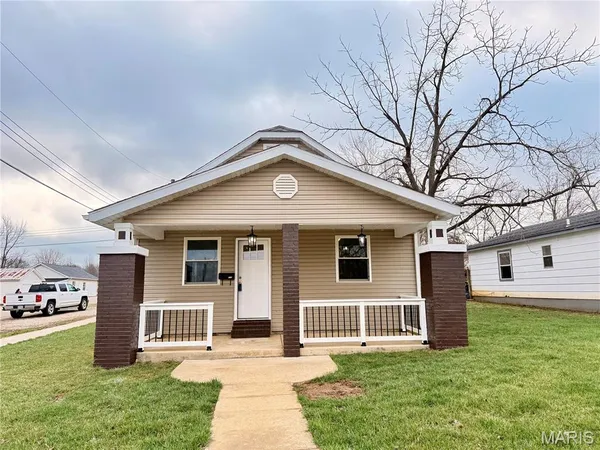 $189,900 | 706 North Desloge Drive, Desloge, MO 63601