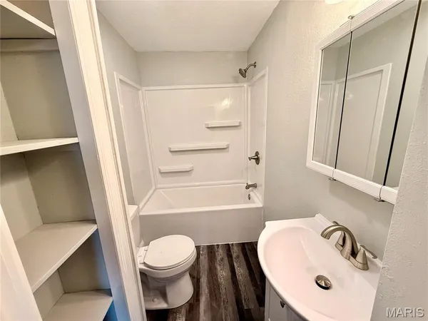 $189,900 | 706 North Desloge Drive, Desloge, MO 63601