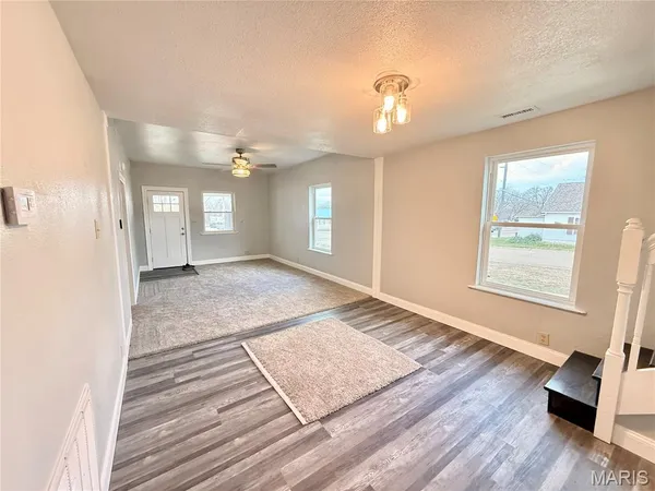 $189,900 | 706 North Desloge Drive, Desloge, MO 63601