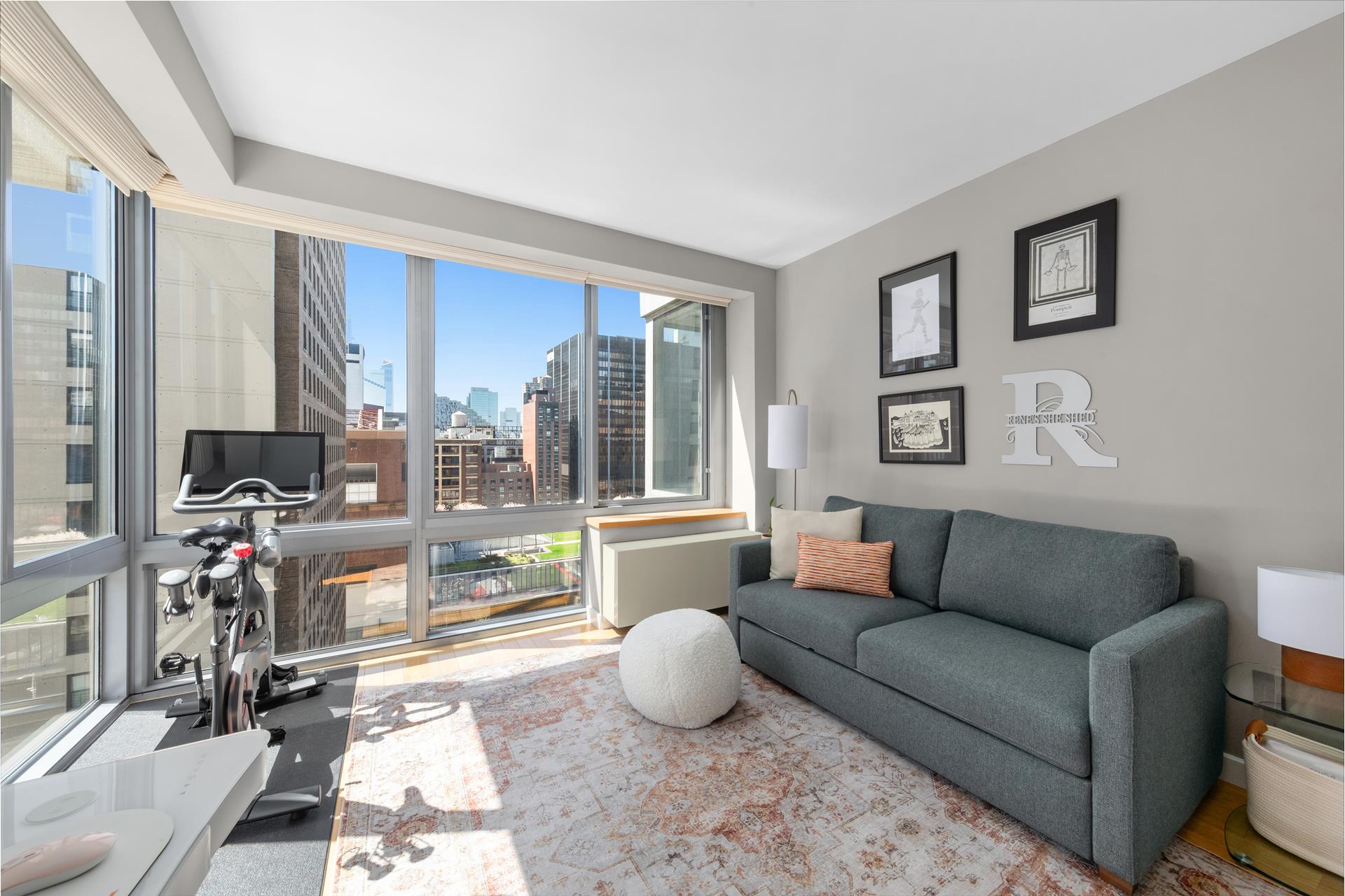 225 West 60th Street, Unit 14F Manhattan, NY 10023 - Photo 7 of 10
