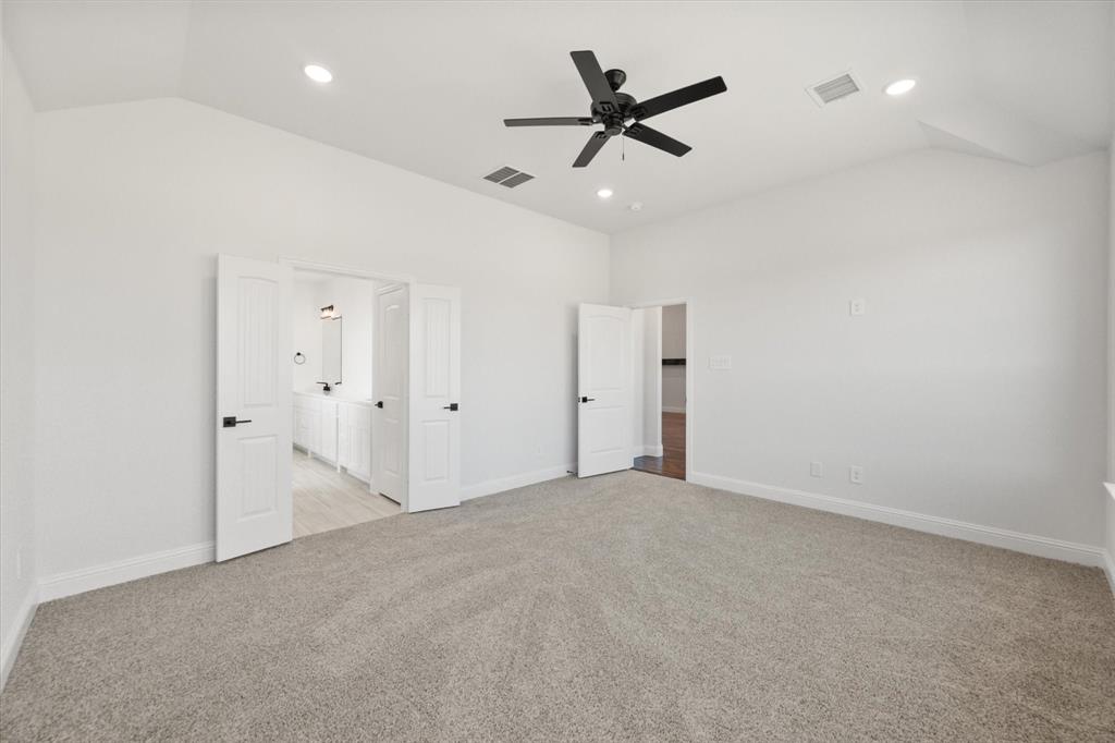 3400 Dobbins Road Corsicana, TX 75110 - Photo 17 of 40 a view of a livingroom with a ceiling fan and window
