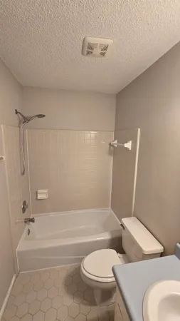 $435,000 | 2221 Glenwood Lane, Tallahassee, FL 32308