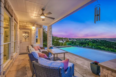 $1,250,000 | 10613 Pointe View Drive, Austin, TX 78738