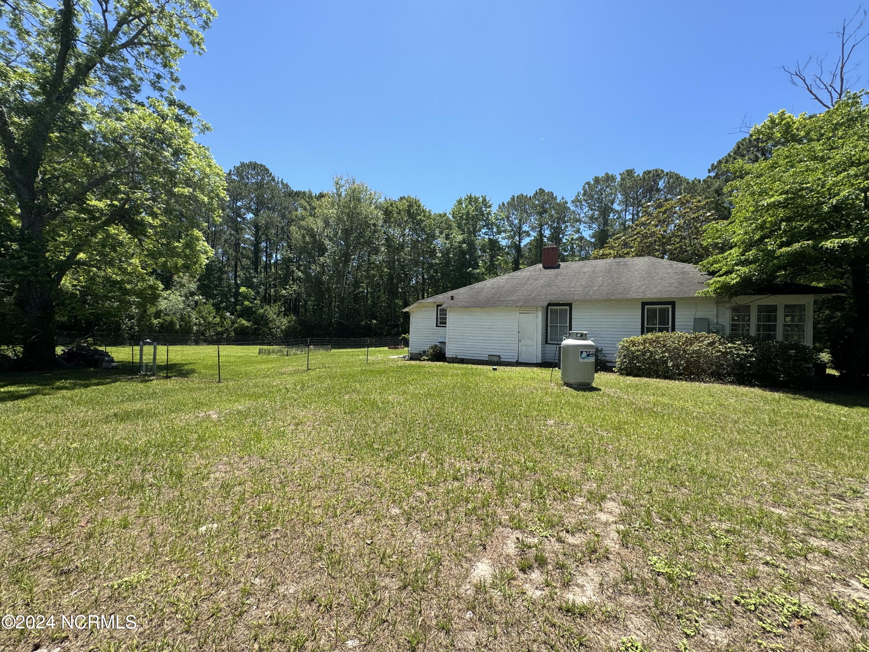 2290 Kirby Road Southwest Supply, NC 28462 - Photo 4 of 29 Side Yard