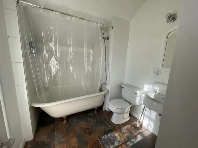 $1,750 | 87 Granger Street, Unit 2, Rutland, VT 05701