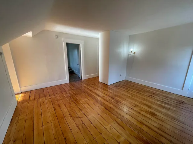 $1,750 | 87 Granger Street, Unit 2, Rutland, VT 05701