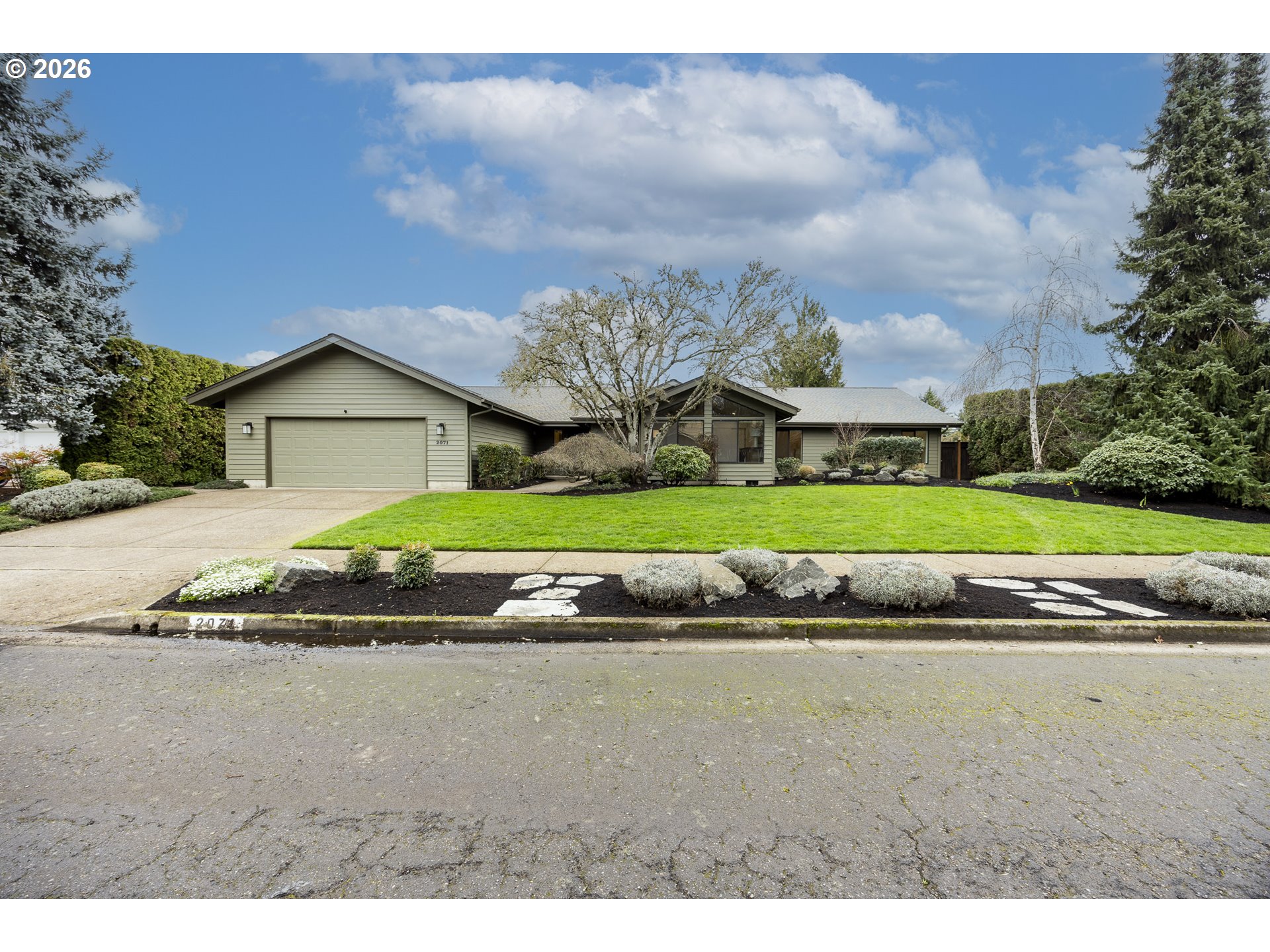 2071 Musket Street Eugene, OR 97408 - Photo 7 of 46