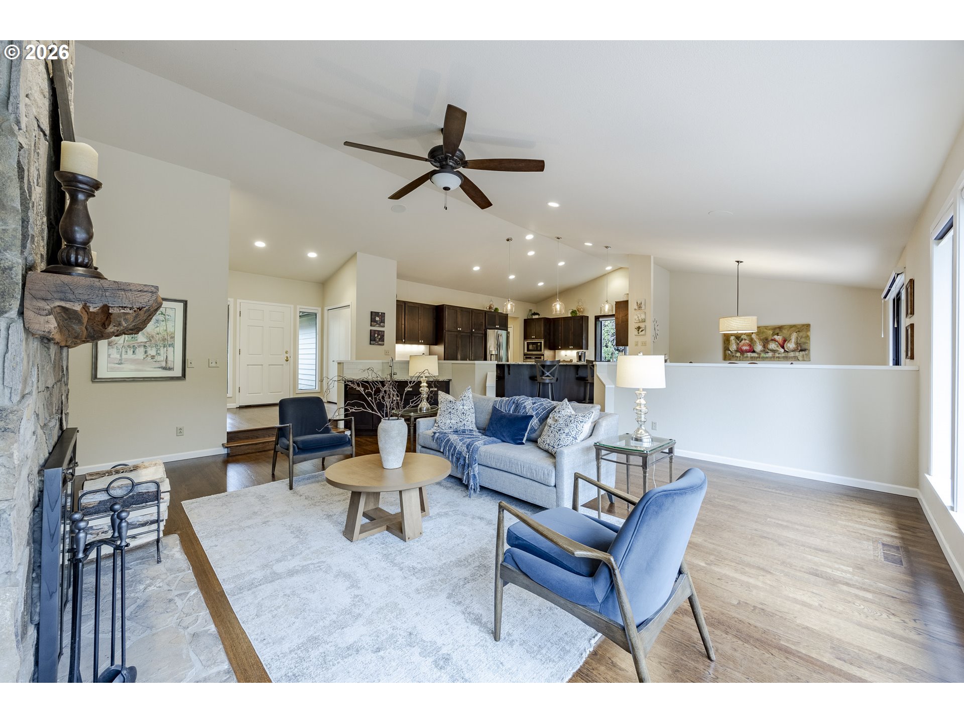 2071 Musket Street Eugene, OR 97408 - Photo 10 of 46 Living Room