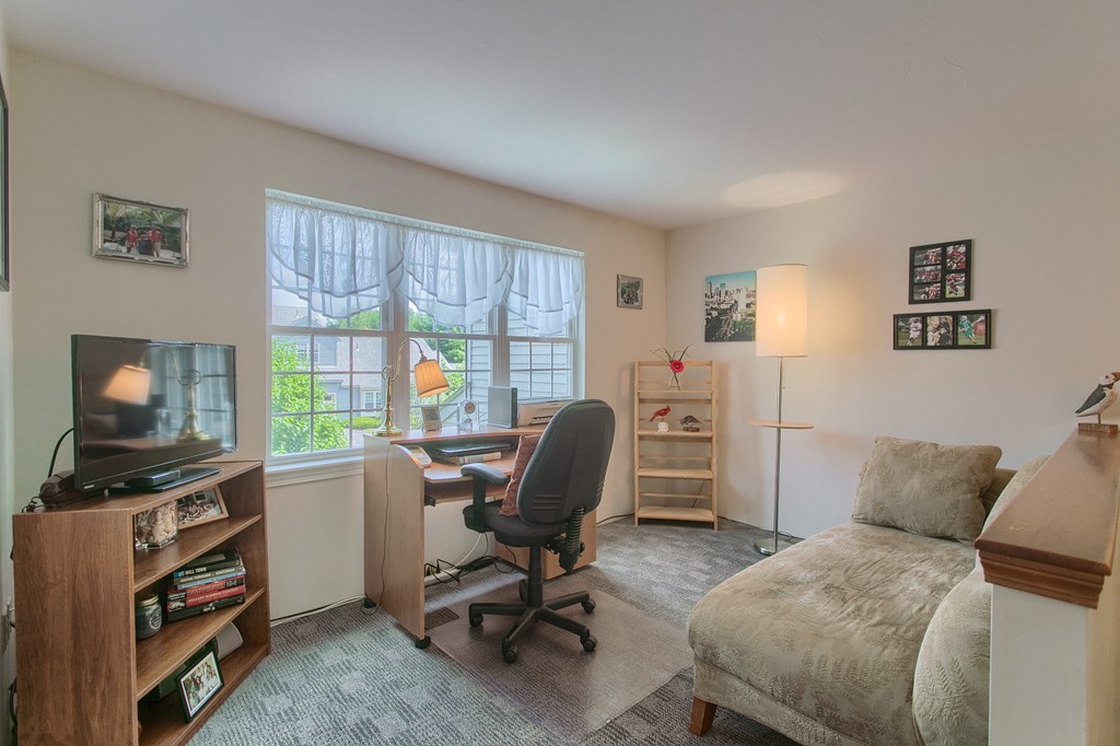 401 Ridgefield Circle, Unit D Clinton, MA 01510 - Photo 13 of 30 Gallery Image 13