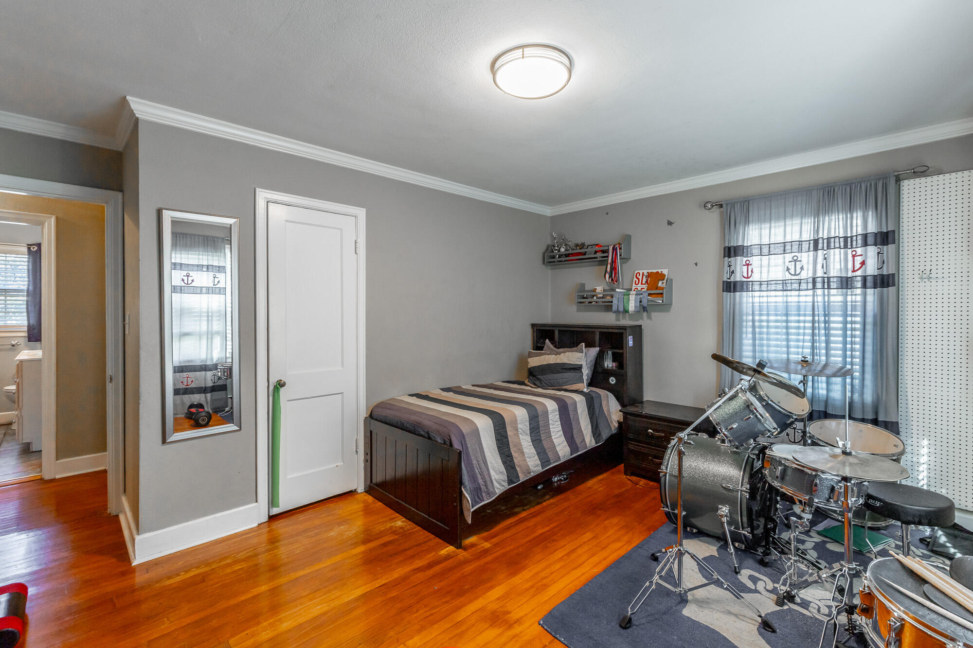 1603 Castleberry Avenue East Ridge, TN 37412 - Photo 21 of 28 Third Bedroom