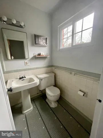 $2,100 | 1616 Preston Road, Unit 1616, Alexandria, VA 22302